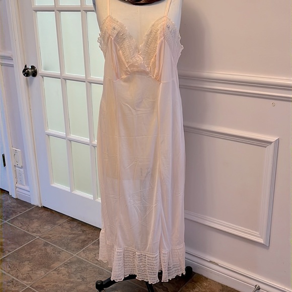 Vintage Perlon 1950’s Night Bugeln sheer and lace negligée - Picture 1 of 8